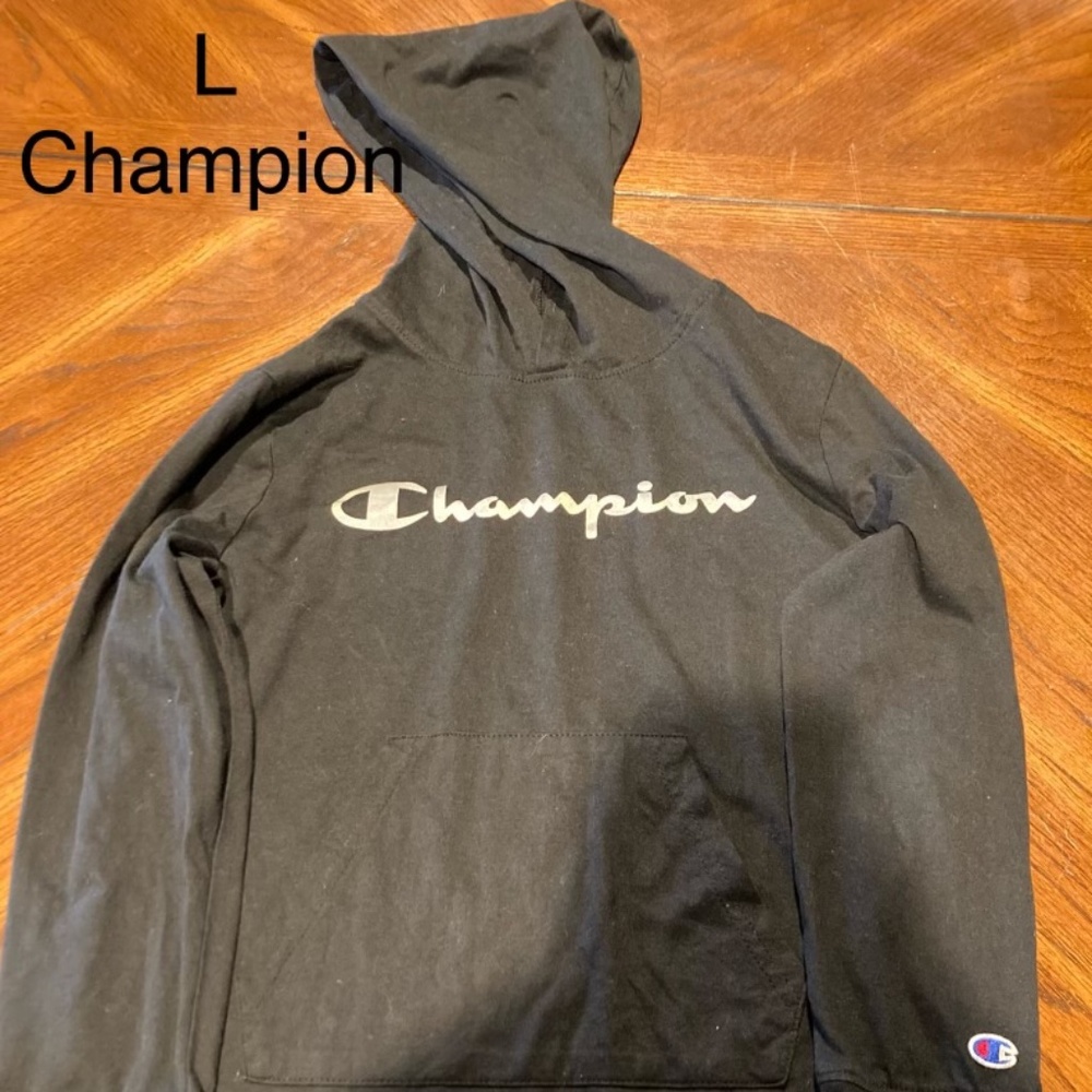 Girls Champion hooded long sleeve t-shirt